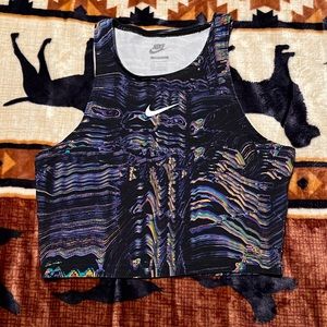 cropped nike tank
